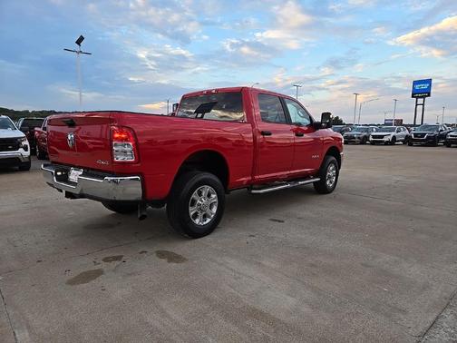 2024 RAM 2500 Big Horn Crew Cab 4x4 6'4' Box