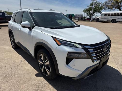 2024 Nissan Rogue SL