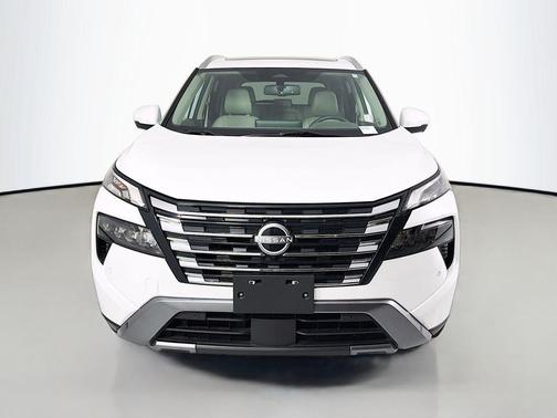Everest White Pearl 2024 Nissan Rogue SL