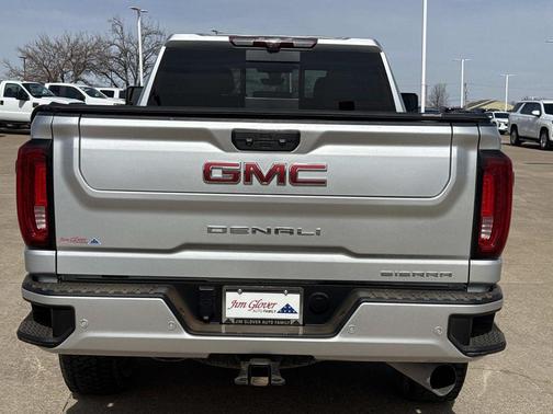 Quicksilver Metallic 2022 GMC Sierra 2500 Denali