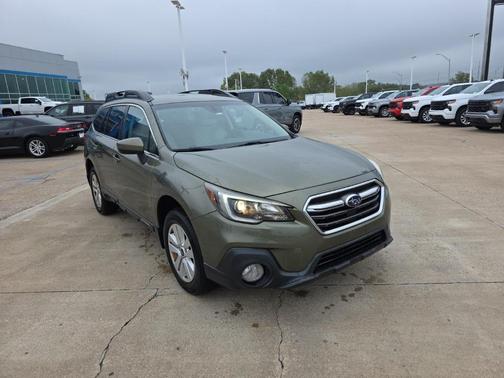2019 Subaru Outback 2.5i Premium