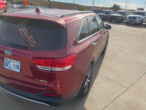 2016 Kia Sorento EX