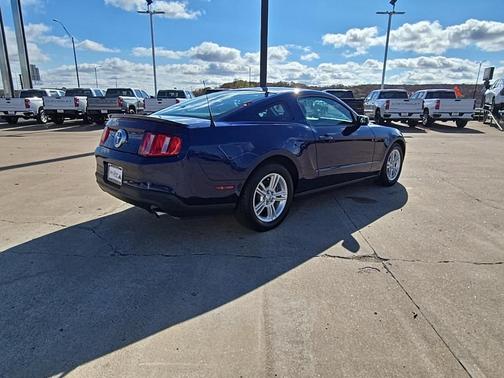 2012 Ford Mustang V6