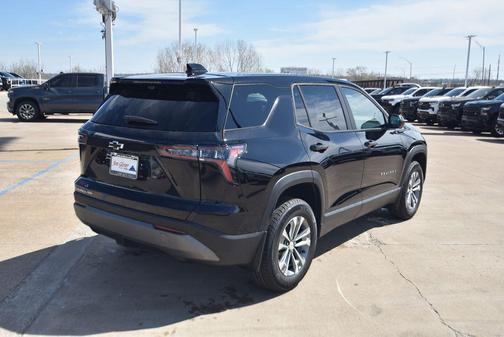 Mosaic Black Metallic 2026 Chevrolet Equinox 1LT