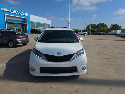 2015 Toyota Sienna SE