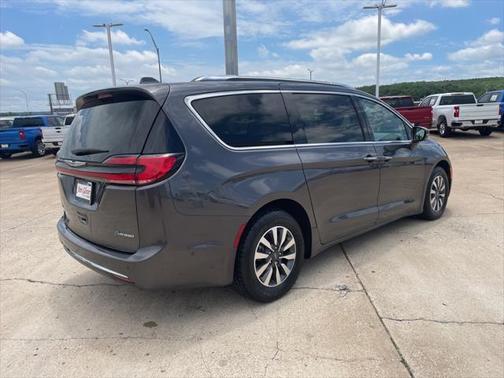 2021 Chrysler Pacifica Hybrid Touring L