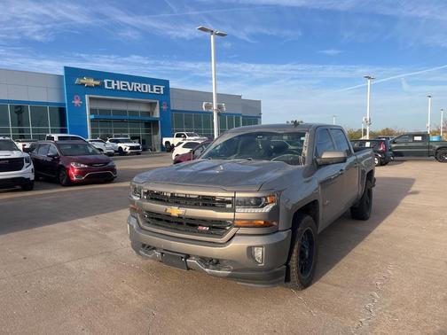 2017 Chevrolet Silverado 1500 2LT