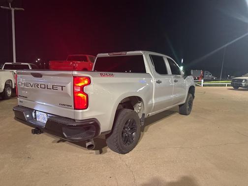 2022 Chevrolet Silverado 1500 Custom Trail Boss