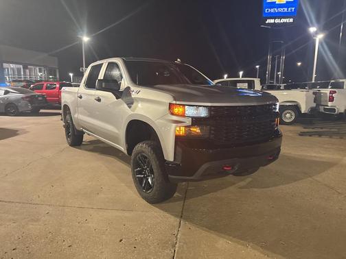 2022 Chevrolet Silverado 1500 Custom Trail Boss