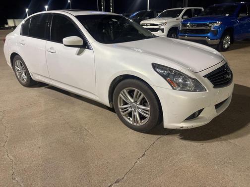 2013 INFINITI G37x Base
