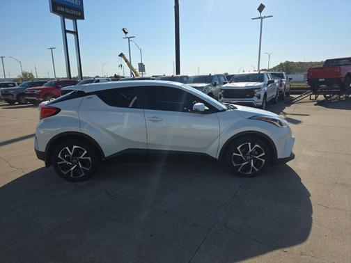2019 Toyota C-HR XLE