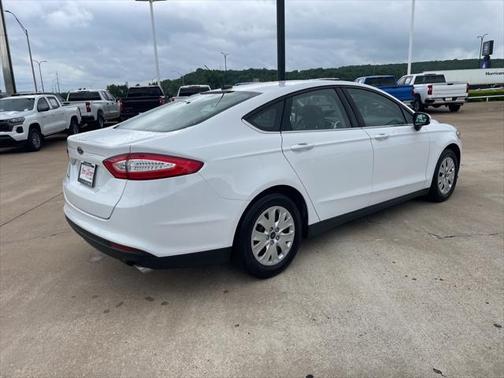 2014 Ford Fusion S