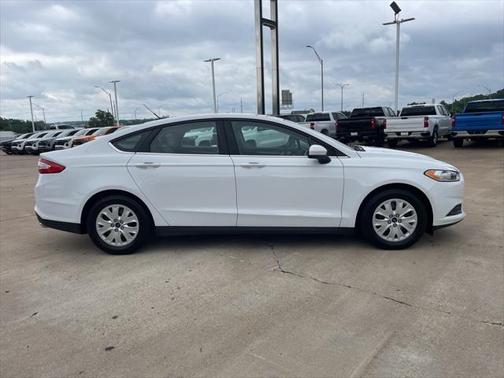 2014 Ford Fusion S