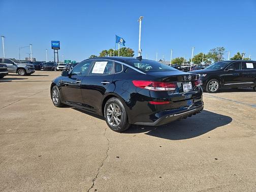 2019 Kia Optima LX