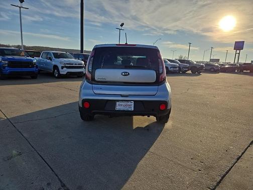 2018 Kia Soul Base