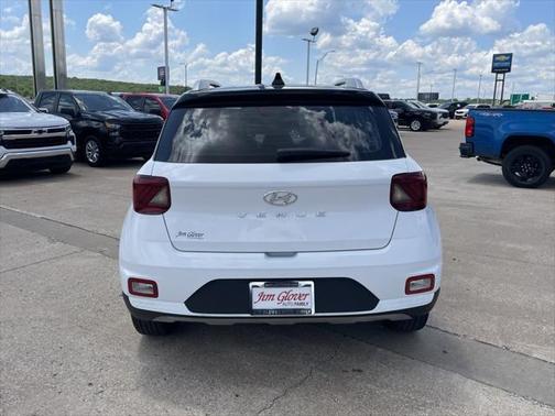 2022 Hyundai VENUE Limited