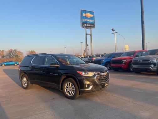 2021 Chevrolet Traverse LT Cloth