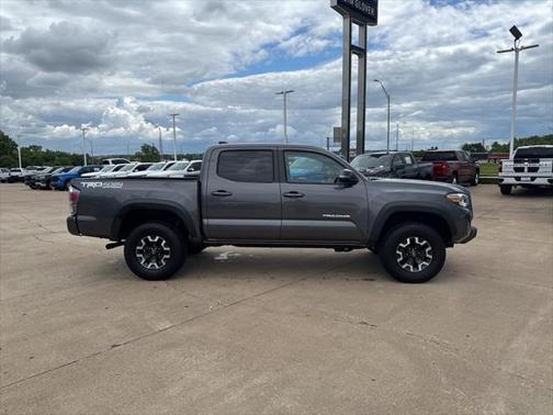 2021 Toyota Tacoma SR