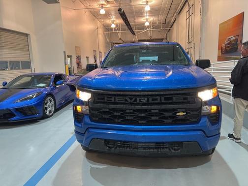 2024 Chevrolet Silverado 1500 Custom