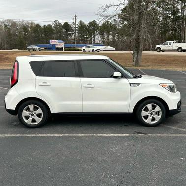 2017 Kia Soul Base