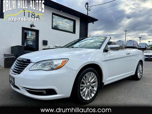 White 2011 Chrysler 200 Limited