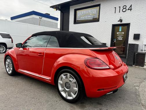 2018 Volkswagen Beetle 2.0T SE