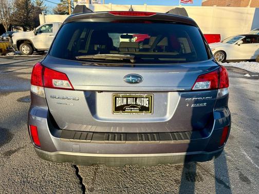 2013 Subaru Outback 2.5i Limited