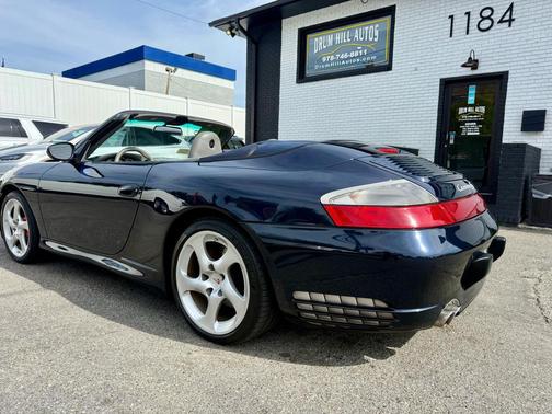 2004 Porsche 911 Carrera 4