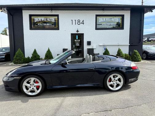 2004 Porsche 911 Carrera 4