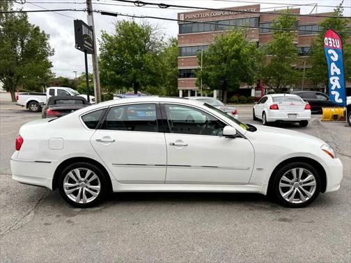 2010 INFINITI M35x Base