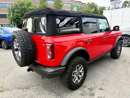2022 Ford Bronco Badlands