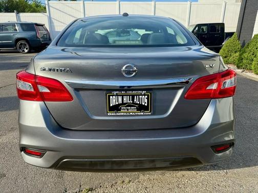 Gun Metallic 2017 Nissan Sentra SV