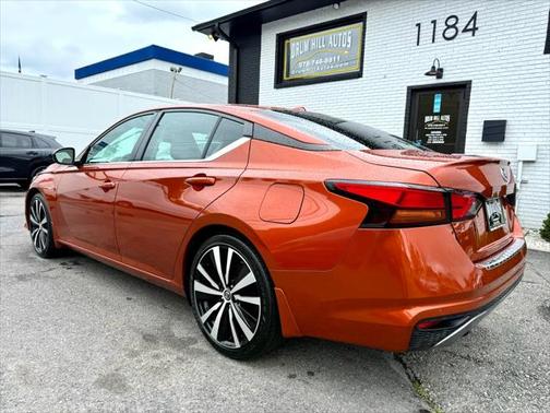 2020 Nissan Altima SR FWD