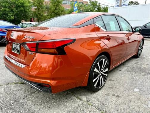 2020 Nissan Altima SR FWD