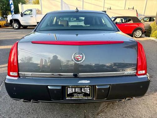 2010 Cadillac DTS Premium Collection