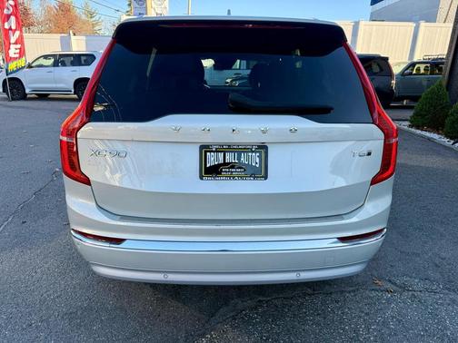 2022 Volvo XC90 T6 Inscription