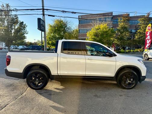 2023 Honda Ridgeline Black