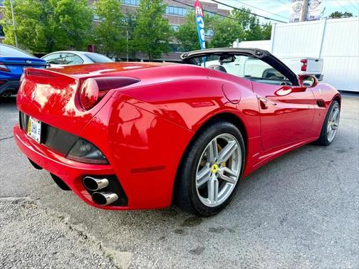 2010 Ferrari California Base