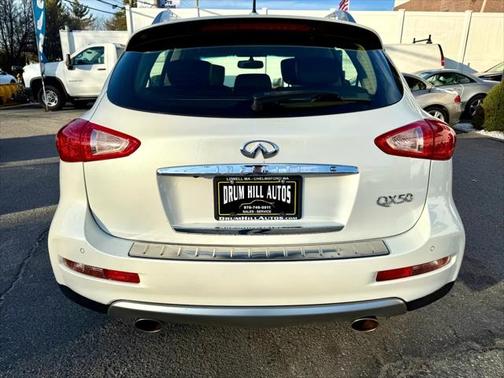2016 INFINITI QX50 Base