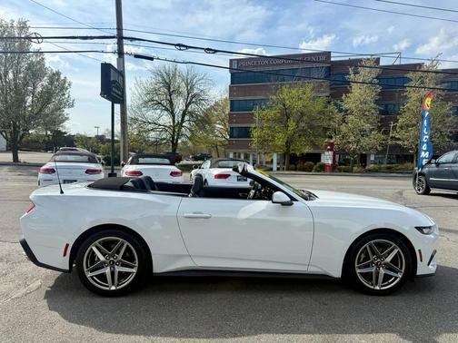 Oxford White 2024 Ford Mustang EcoBoost Premium