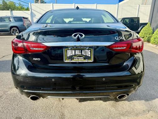 Black 2018 INFINITI Q50 2.0t LUXE