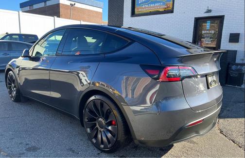 2021 Tesla Model Y Performance Dual Motor All-Wheel Drive