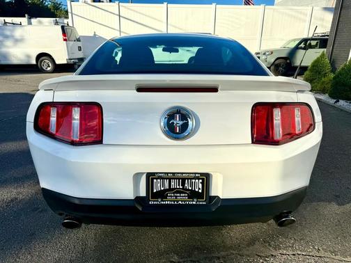 2012 Ford Mustang V6