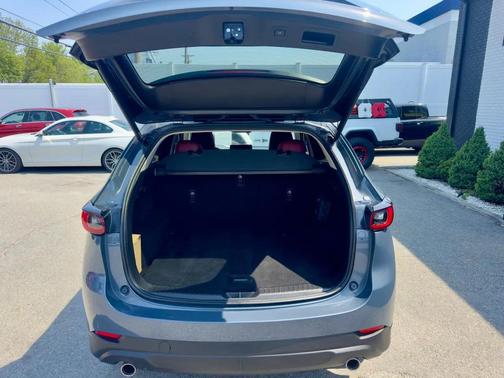 Polymetal Gray Metallic 2024 Mazda CX-5 2.5 S Carbon Edition