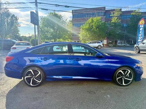 Still Night Pearl 2019 Honda Accord Sport