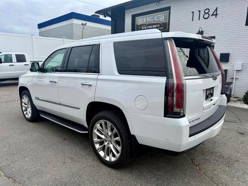 2019 Cadillac Escalade Luxury