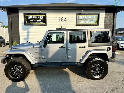 2016 Jeep Wrangler Unlimited Sahara