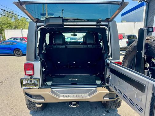 Billet Silver Metallic Clearcoat 2016 Jeep Wrangler Unlimited Sahara