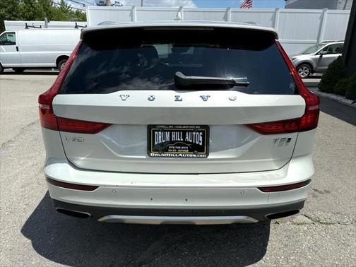 2020 Volvo V60 Cross Country T5
