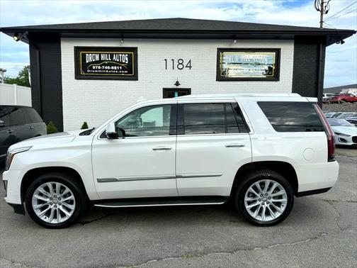 2018 Cadillac Escalade Luxury